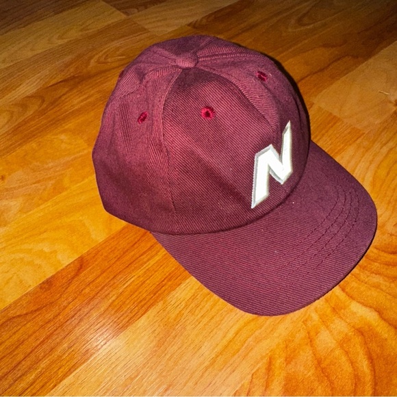 Vtg Toddler New Balance Burgundy Snapback Hat Adjustable Cap Embroidered Logo - Picture 2 of 7